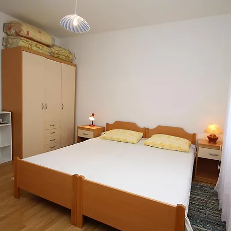 Holiday Niksa Drače